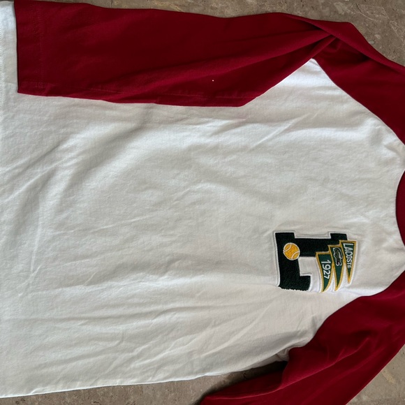 Long sleeve lacoste shirt use color white and red for boys size 8 - Picture 3 of 6